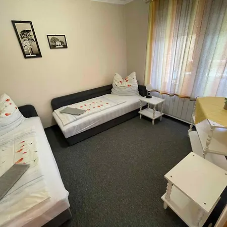 In - Balaton 18180 Apartmán