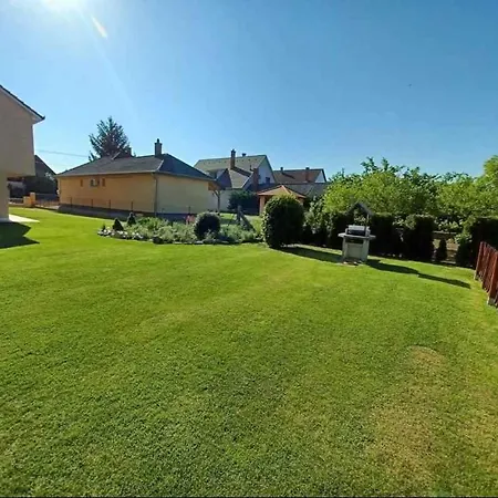 Διαμέρισμα In - Balaton 18180 *